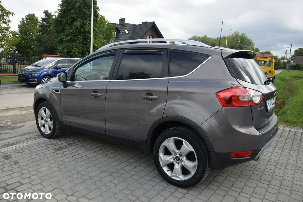 Ford Kuga 2.0 TDCi 4x4 Titanium - 16