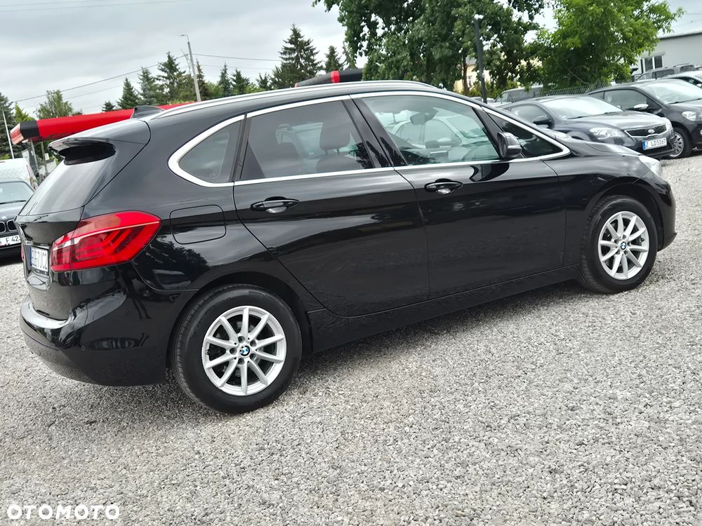 BMW Seria 2 216d Sport Line - 12