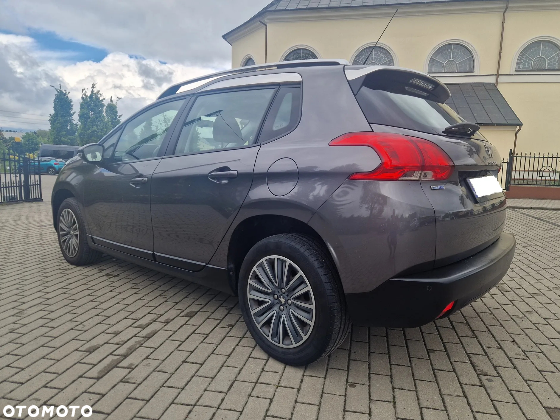 Peugeot 2008 1.6 BlueHDi Allure - 6