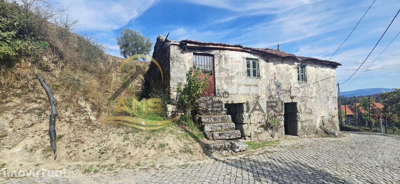 2 Moradias para Restauro - Grande imagem: 3/30