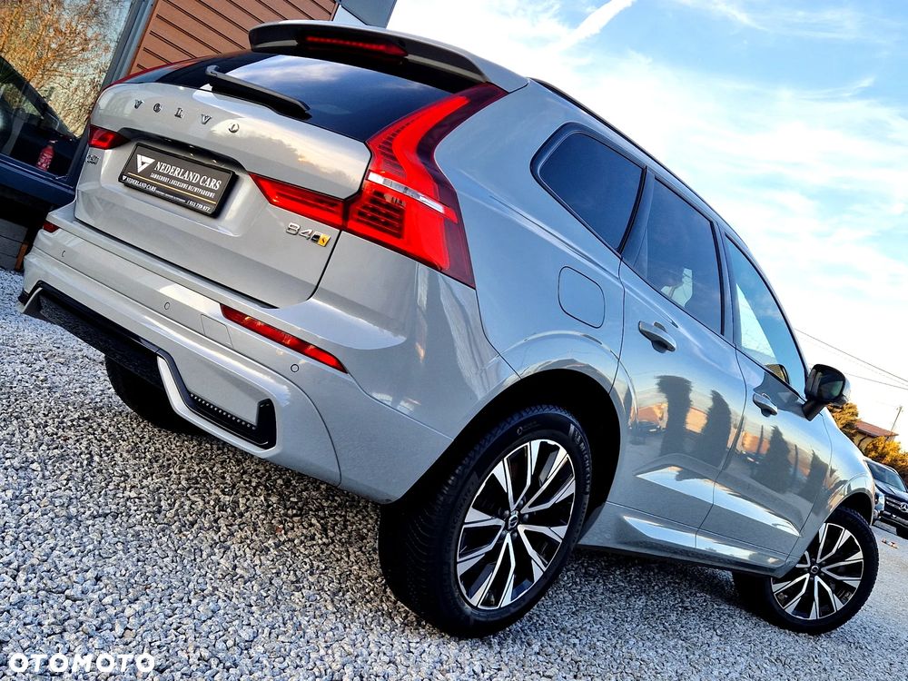 Volvo XC 60 B4 D AWD Plus Dark - 33