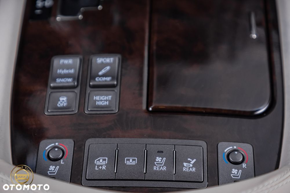 Lexus LS - 19