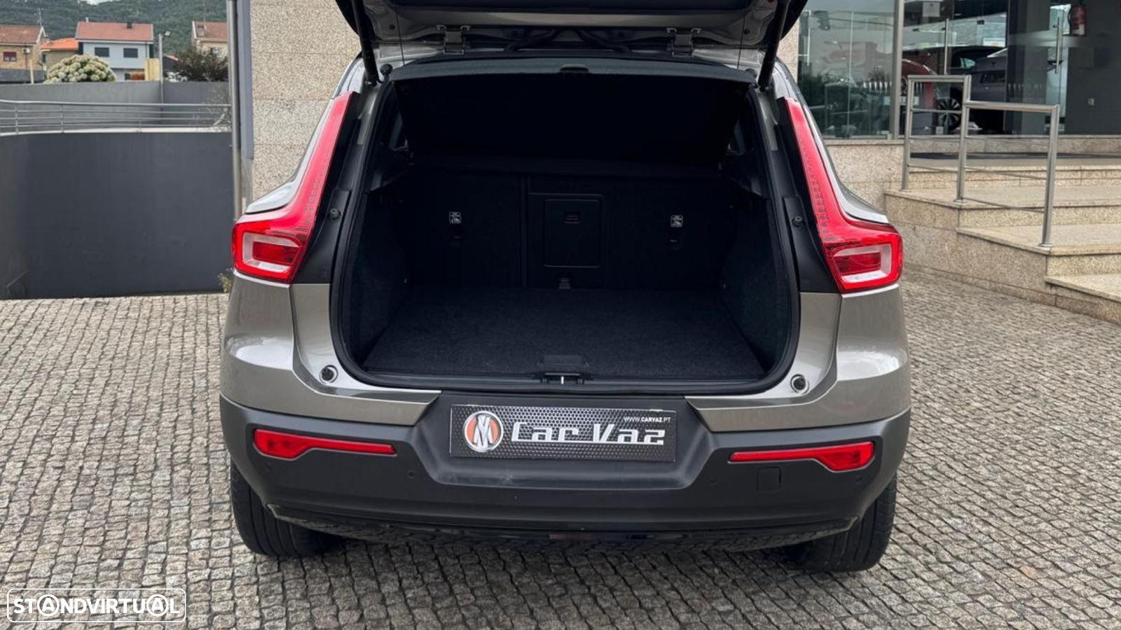 Volvo XC 40 1.5 T5 PHEV Momentum Plus - 9