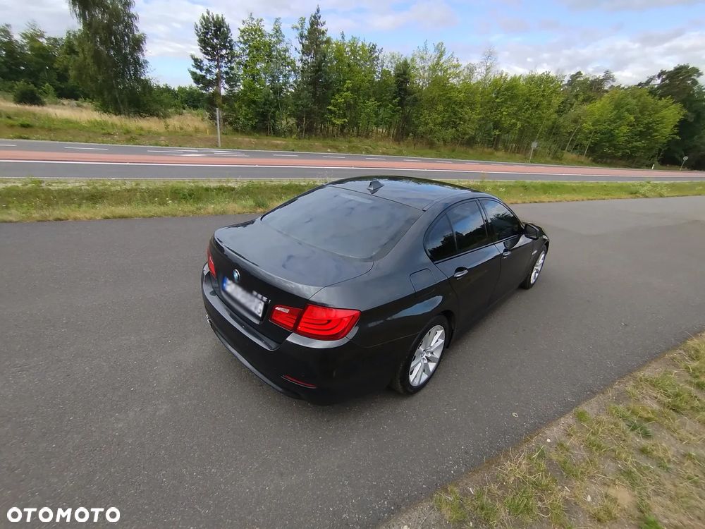 BMW Seria 5 528i Sport-Aut - 4