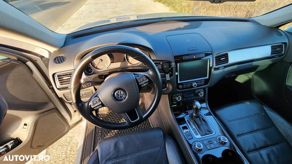 Volkswagen Touareg 3.0 V6 TDI BMT - 12