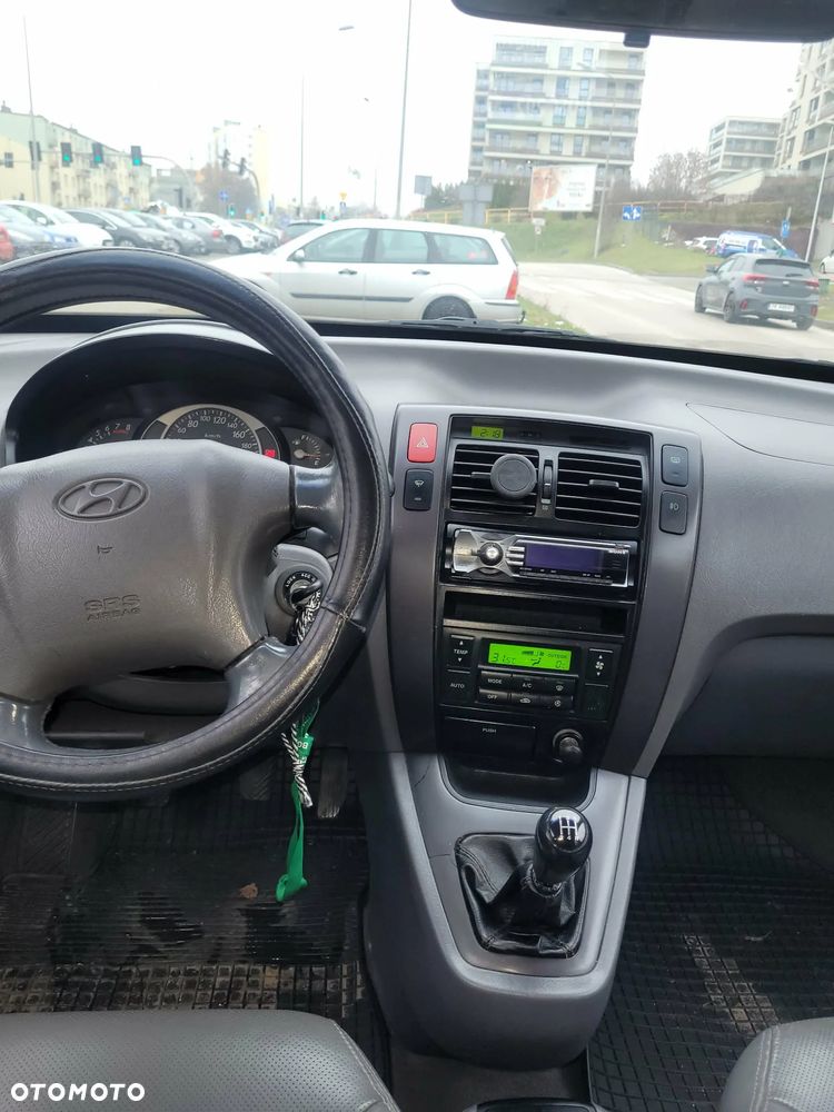 Hyundai Tucson 2.0 2WD GLS - 6