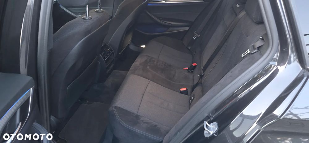 BMW Seria 5 525d M Sport sport - 11