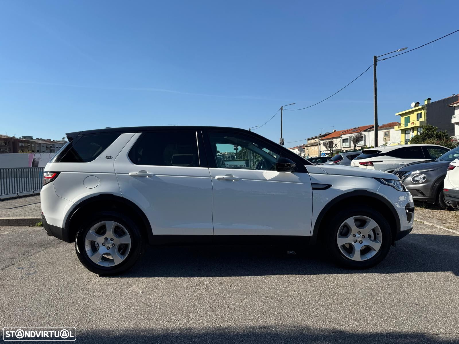 Land Rover Discovery Sport 2.0 eD4 HSE Luxury - 5