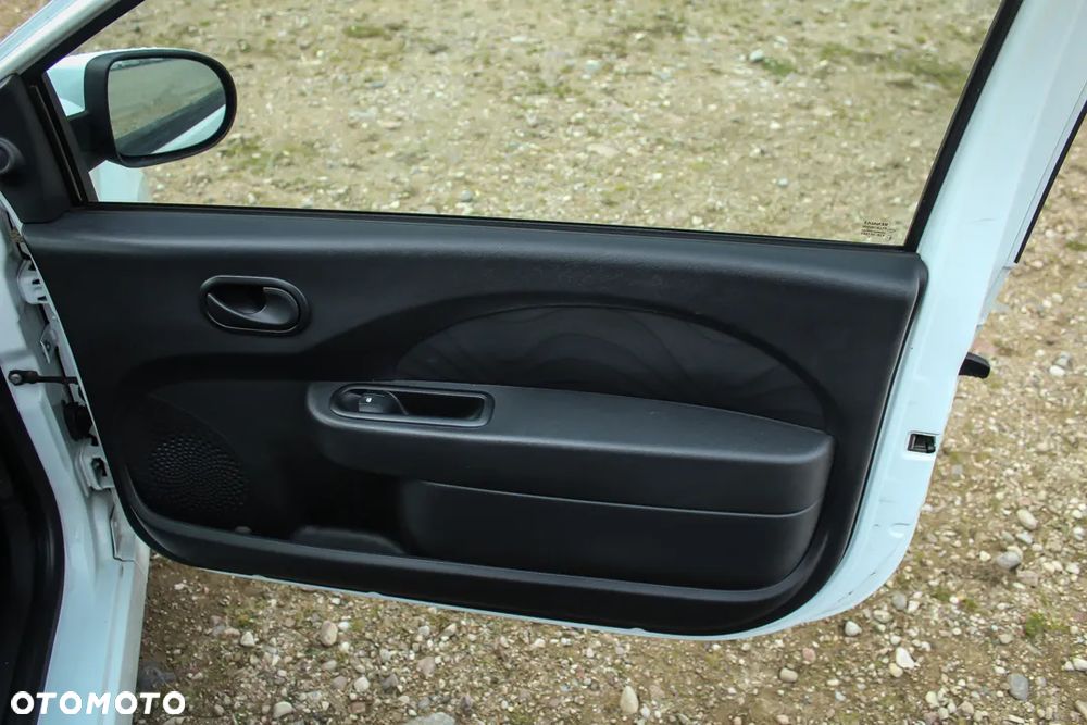 Renault Twingo 1.2 8V Access - 13