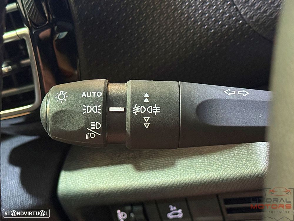 Citroën C4 X 1.2 PureTech Shine Pack EAT8 - 25