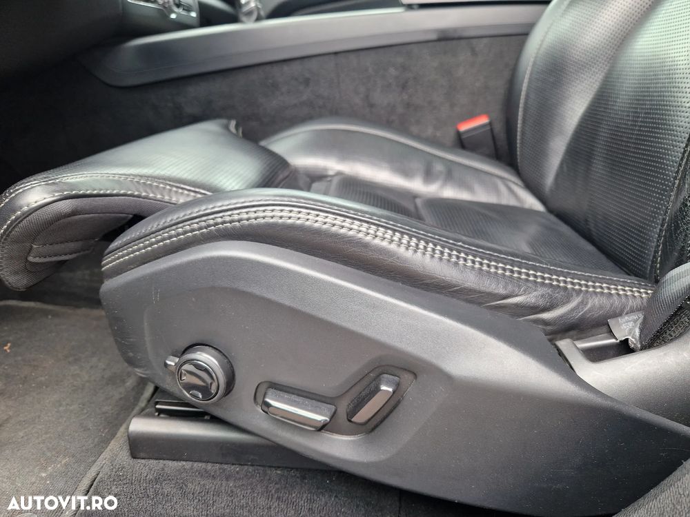 Volvo XC 60 D5 AWD Inscription - 11