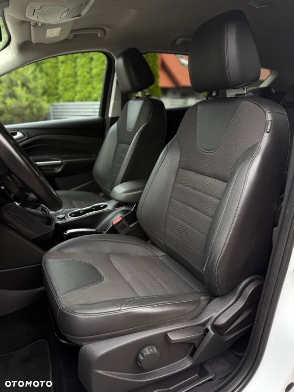 Ford Kuga 2.0 TDCi 4x4 Titanium - 7