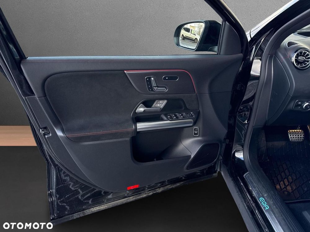 Mercedes-Benz EQA - 10