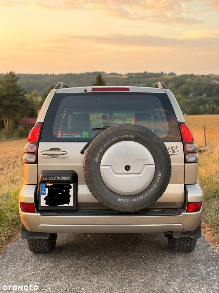 Toyota Land Cruiser - 7