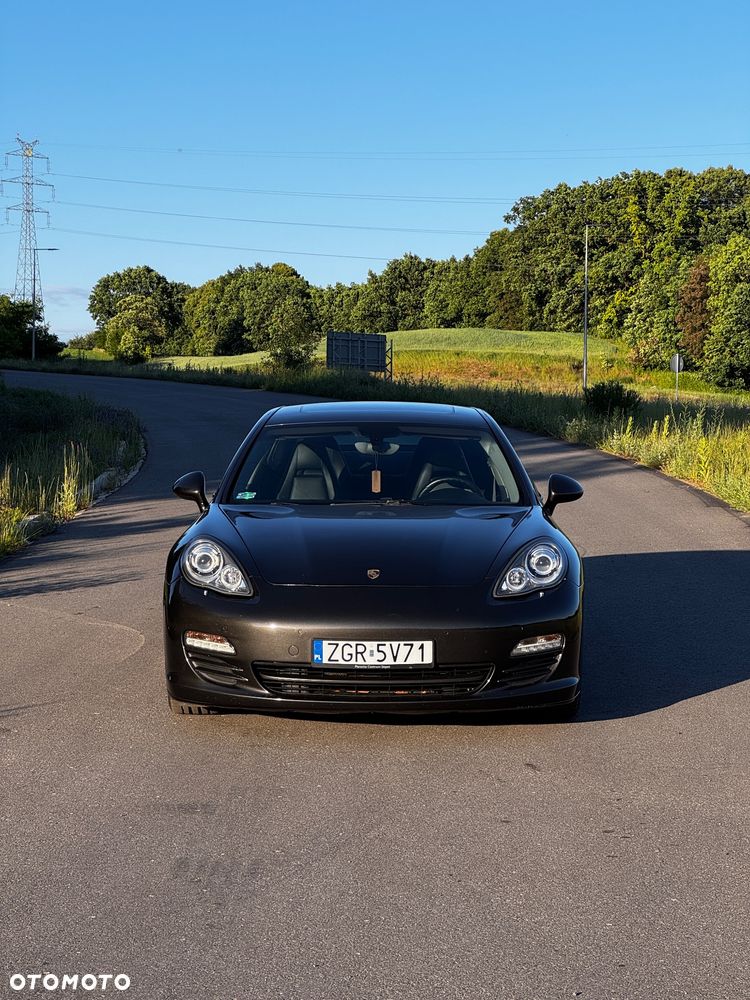 Porsche Panamera 4 PDK - 2