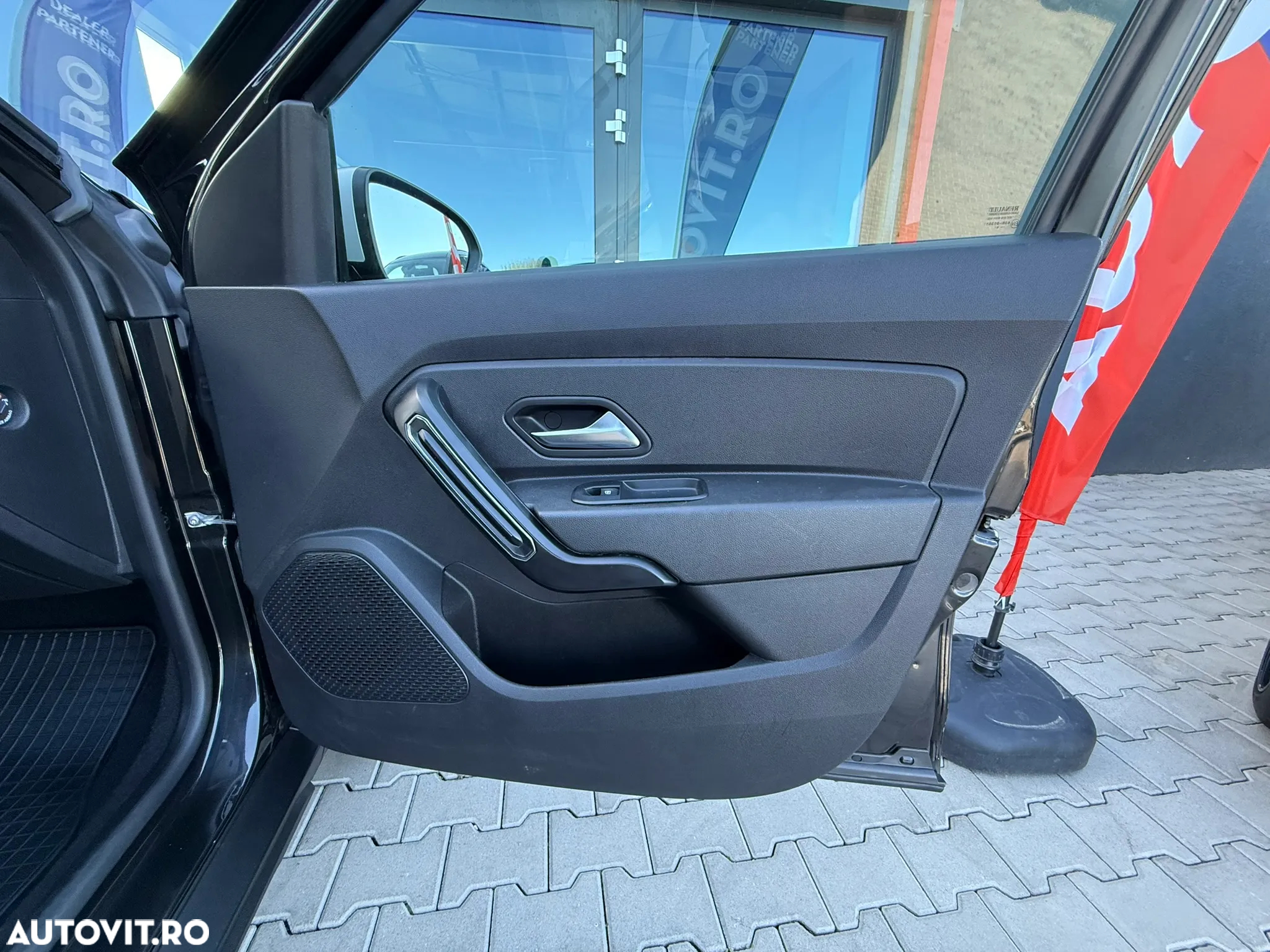 Dacia Duster 1.6 SCe Comfort - 19