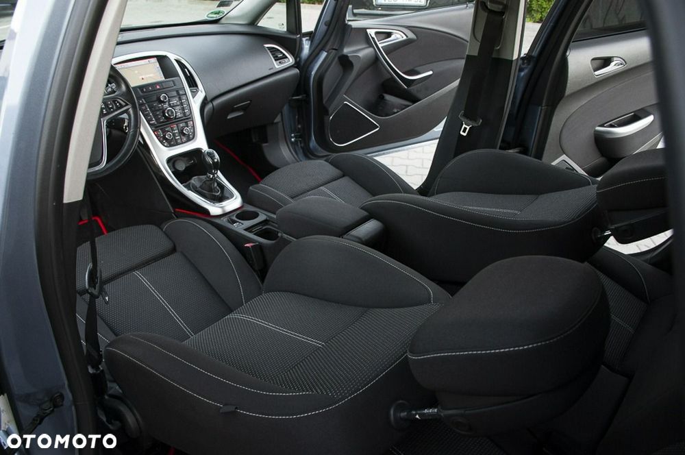 Opel Astra - 36