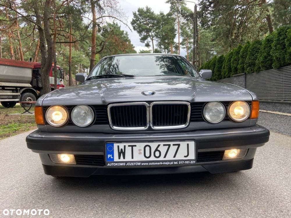 BMW Seria 7 - 10
