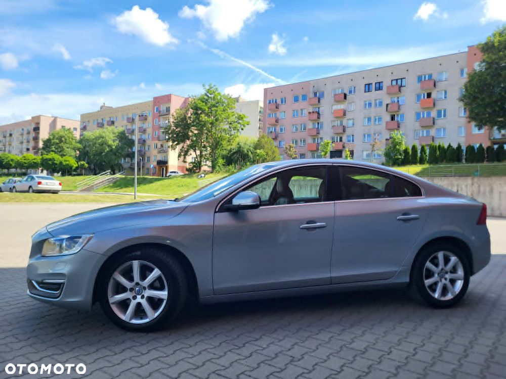 Volvo S60 D4 Momentum - 14