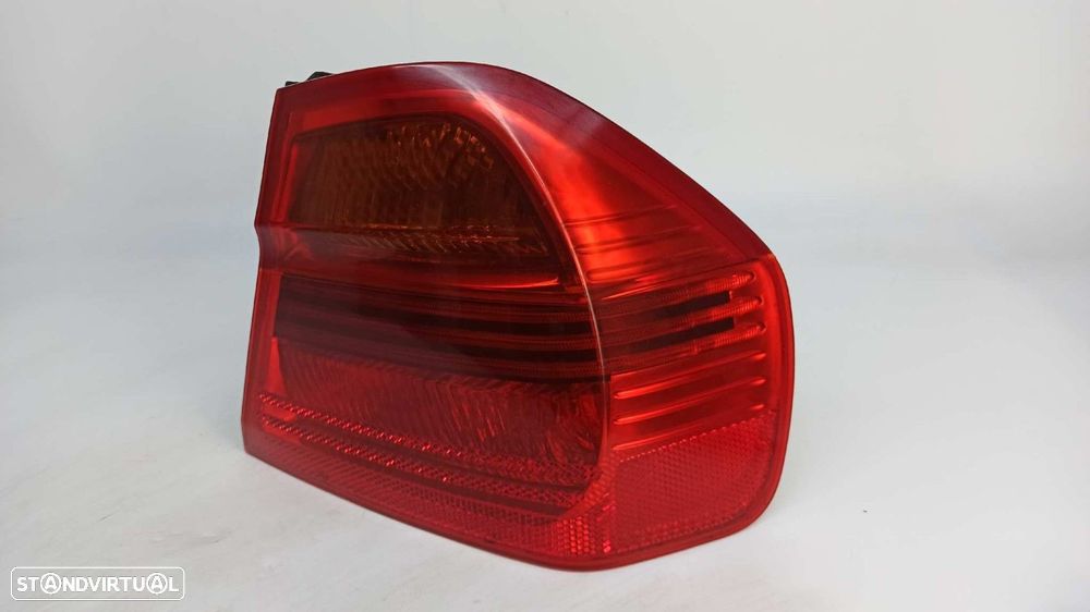 FAROLIM TRASEIRO DIREITO BMW SERIE 3 BERLINA (E90) 318D - 7