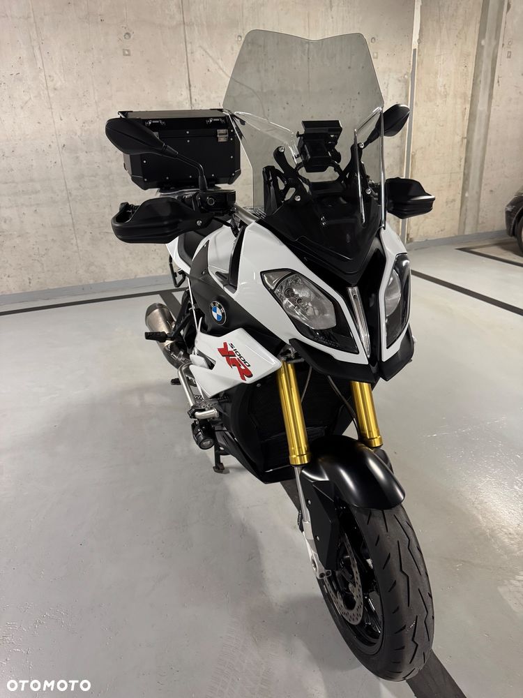 BMW XR - 10