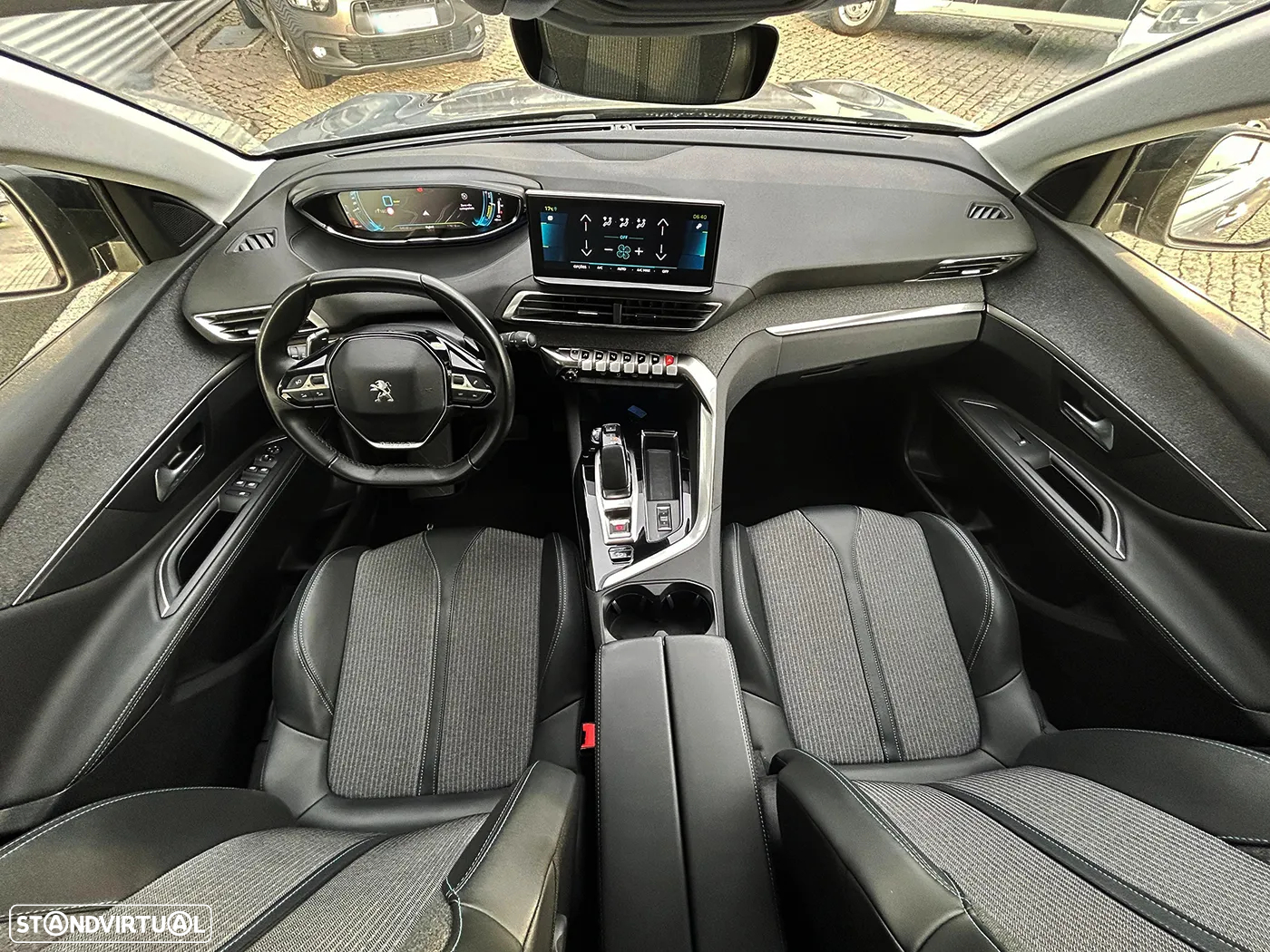 Peugeot 3008 1.6 Hybrid4 Allure Pack e-EAT8 - 20