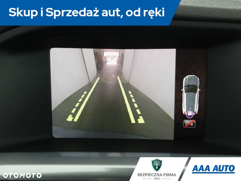 Volvo V60 Cross Country - 14