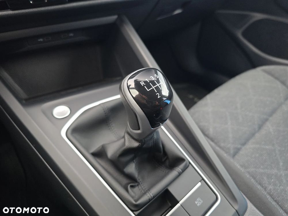Volkswagen Golf - 27