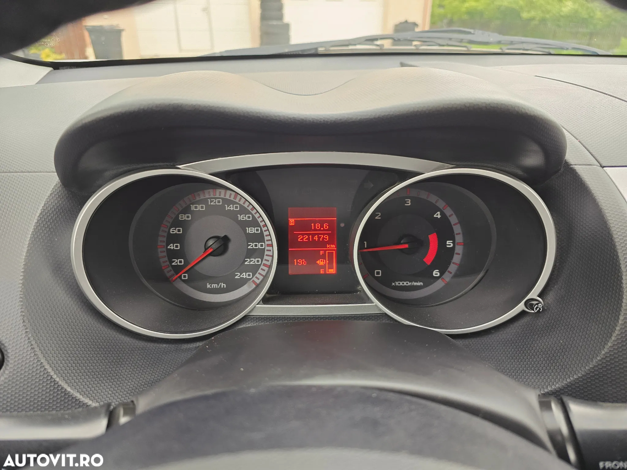 Mitsubishi Outlander 2.0 DI-D 4WD Invite - 5