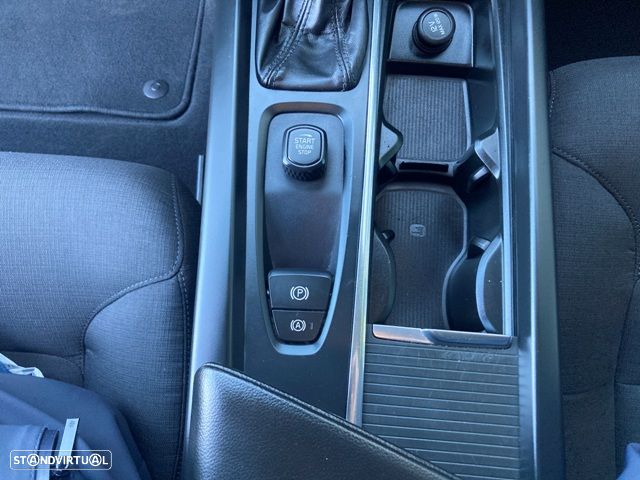 Volvo V60 D3 Geartronic Momentum Core - 24