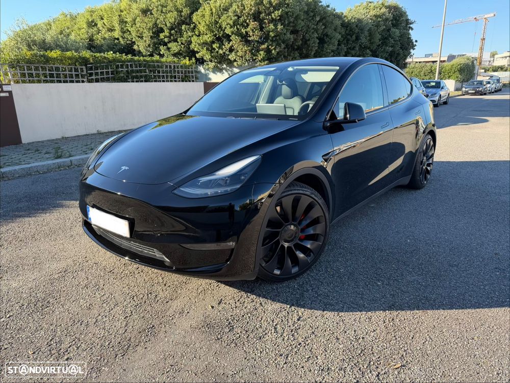 Tesla Model Y Performance Dual Motor AWD - 2