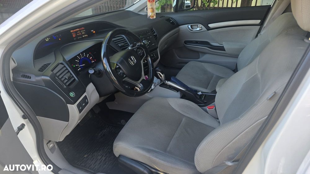 Honda Civic 1.8 AT ES - 2