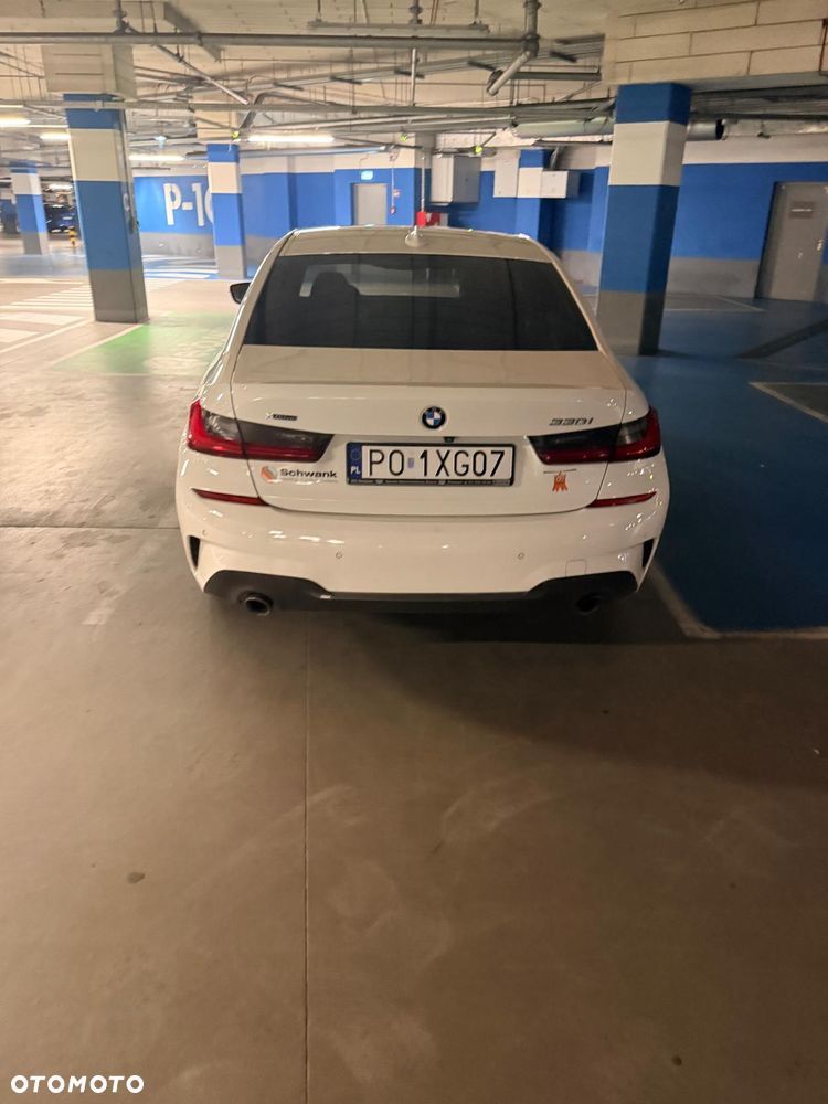 BMW Seria 3 330i xDrive Sport Line - 6