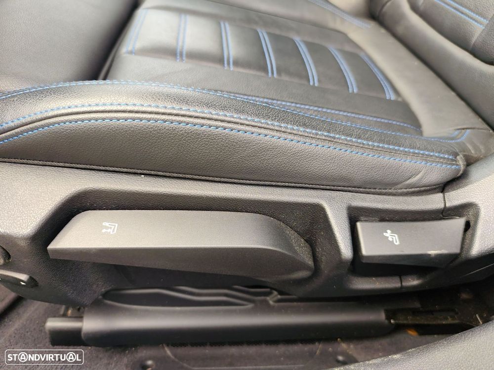 BMW 320 d Pack Desportivo M Auto - 11