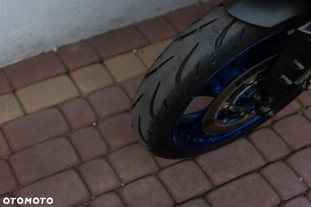 Yamaha FZ - 9