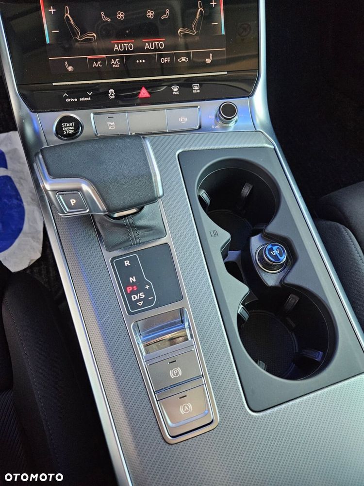 Audi A6 Avant - 27