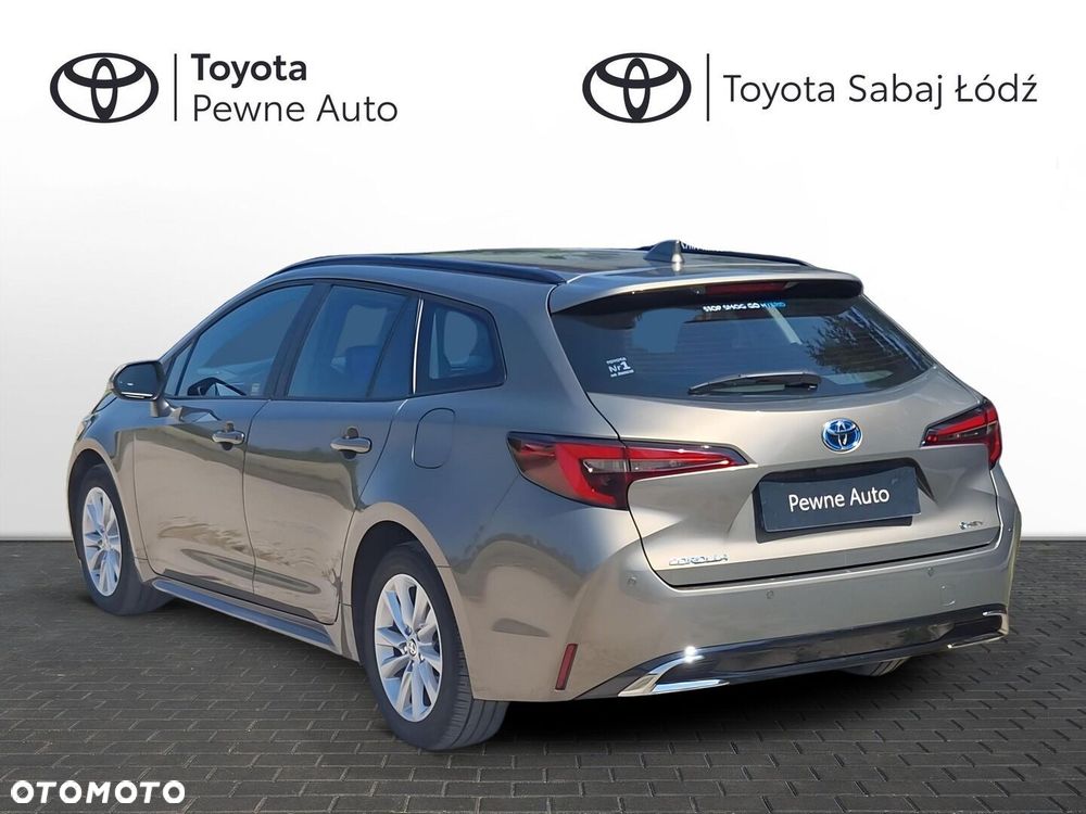 Toyota Corolla 2.0 Hybrid Comfort - 4