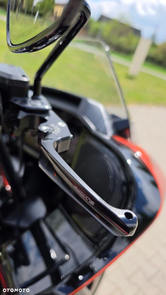 Harley-Davidson Touring Road Glide - 20