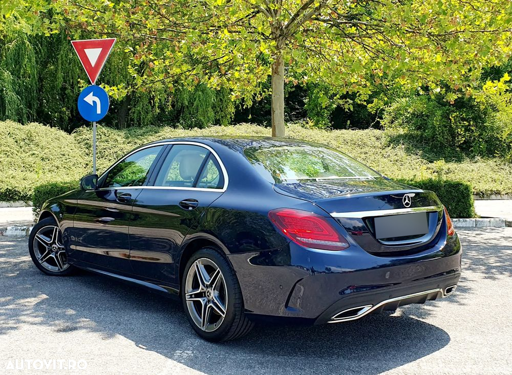Mercedes-Benz C - 7