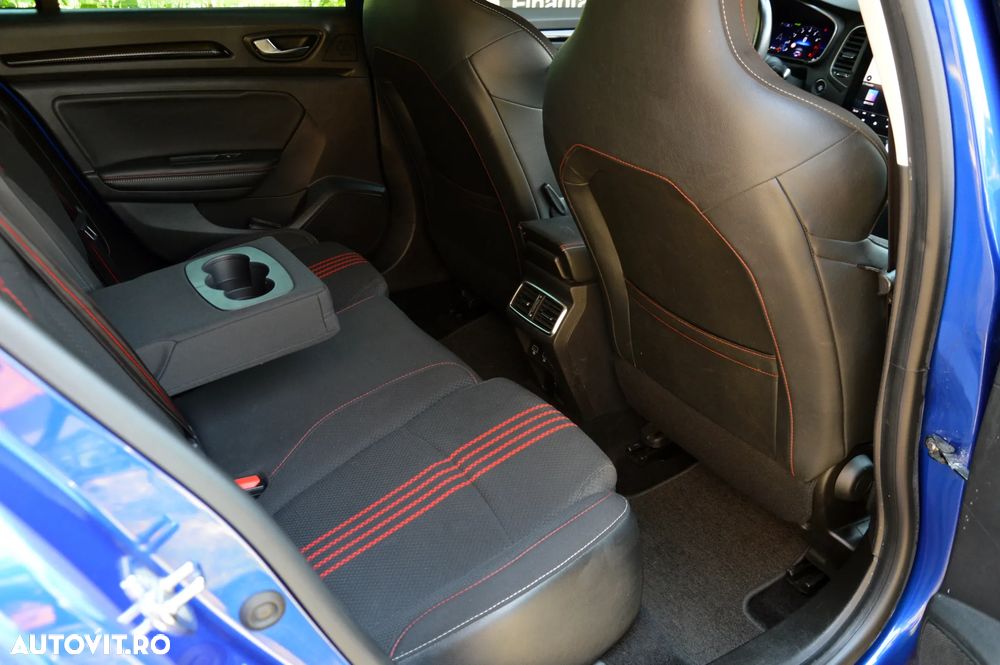 Renault Megane TCe 160 GPF EDC R.S. LINE - 30