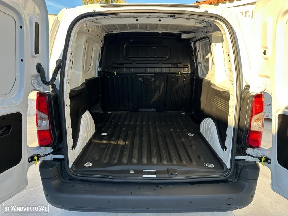 Toyota Proace City 1.5D 3Lug. Frente Nova 100cv - 7