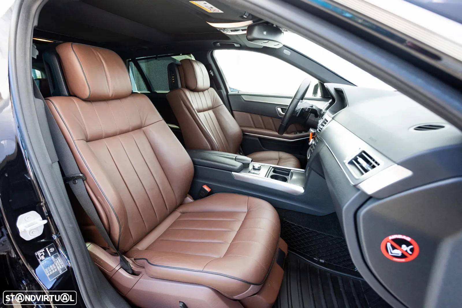 Mercedes-Benz E 350 BlueTEC Avantgarde 4-Matic - 37