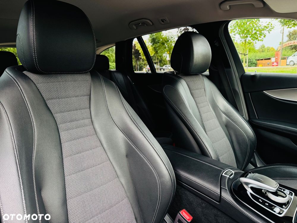 Mercedes-Benz Klasa E 220 d 9G-TRONIC Exclusive - 39