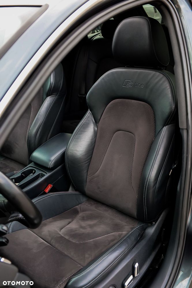 Audi A4 Avant 2.0 TDI Quattro Sport S tronic - 12