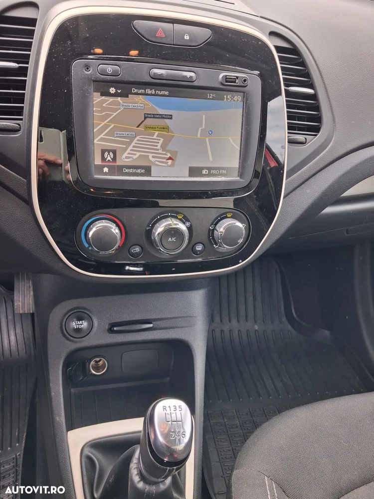 Renault Captur TCe GPF Red Edition - 17