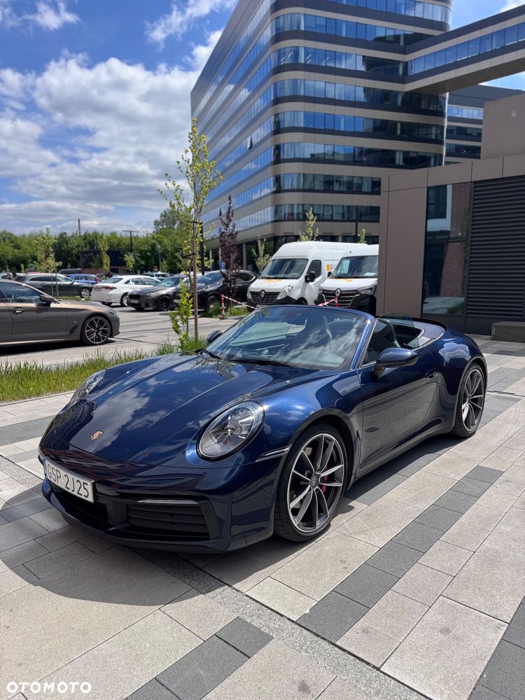Porsche 911 Carrera 4S Cabrio - 8