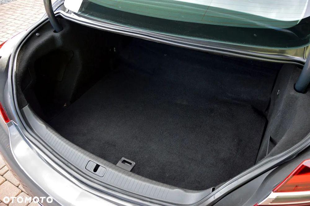 Opel Insignia 2.0 CDTI Cosmo S&S - 24