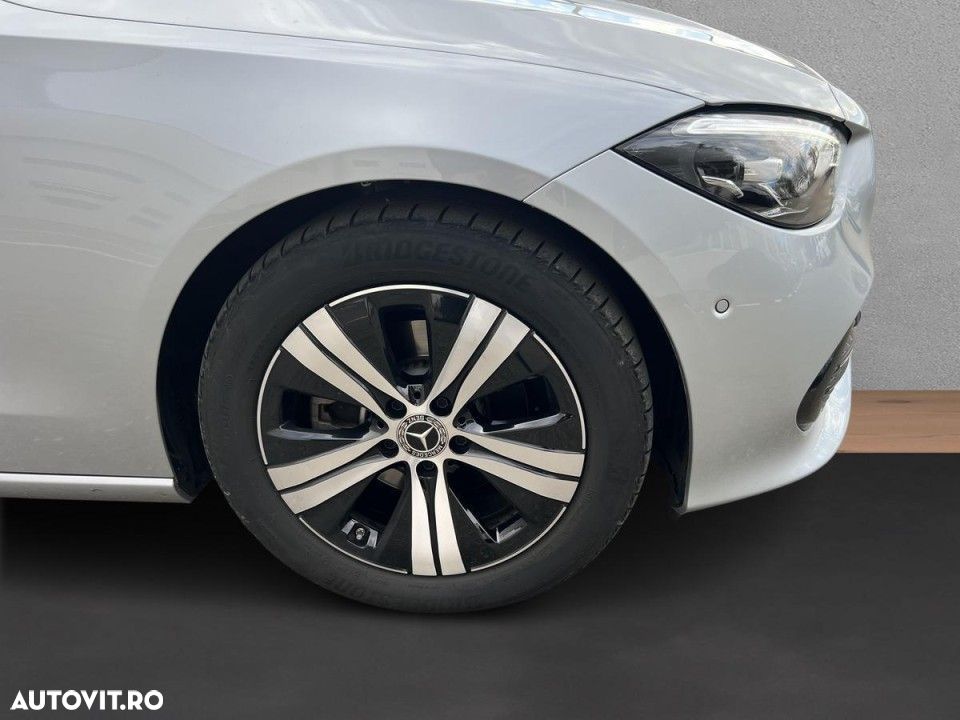 Mercedes-Benz C - 9