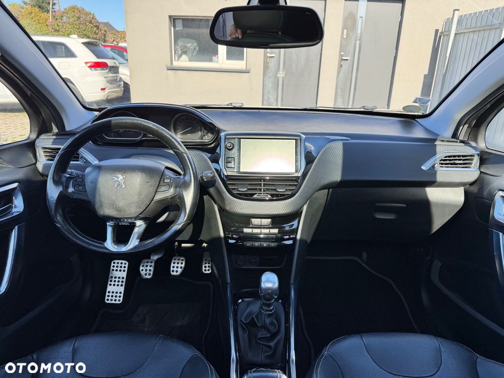 Peugeot 2008 1.6 e-HDi Allure S&S - 10