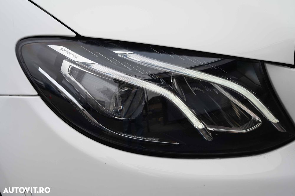 Mercedes-Benz E 200 Coupe 9G-TRONIC AMG Line - 11